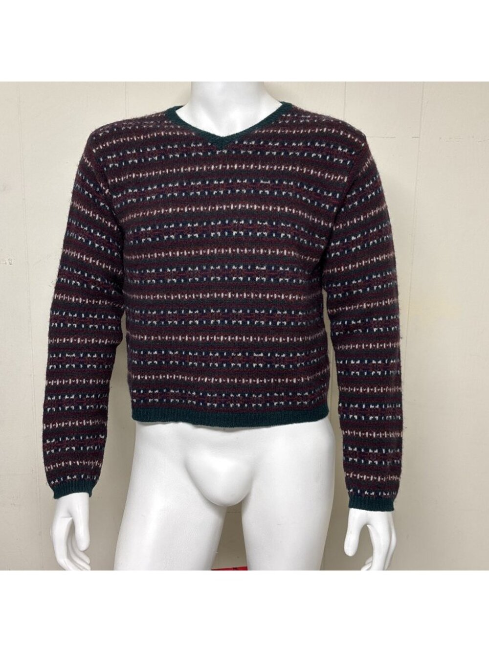 Vintage 90s bke 100% Shetland Wool Fair Isle V Neck Sweater Mens L Boxy Fit
